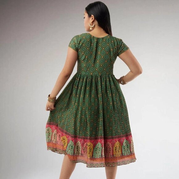 Dark Green Knee-Length Indo Western Dress | Muvvas Boutique - Picture 5 of 5